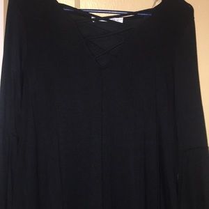 Black tee , cut in the front !